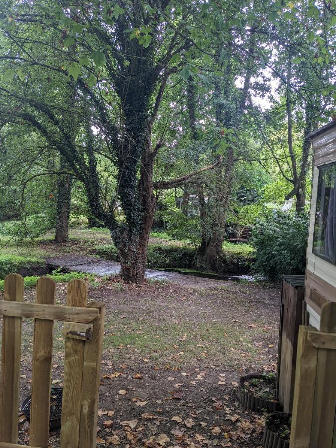 Mobile Home Situe Au Coeur Du Lac Blangy-le-Château Exteriör bild
